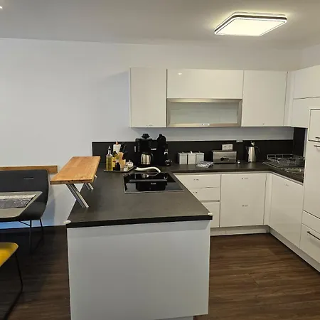 Апартаменти Traumwohnung 14